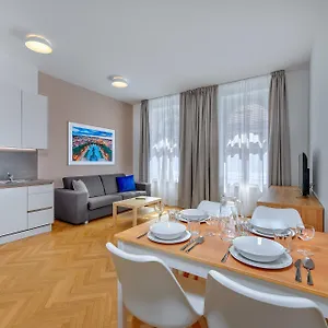 Hotel apartamentowy Downtown Kodanska, Praga